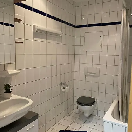 Leipziger Strasse - 3 Schlafzimmer - 4 Betten - Balkon - Gratis Stellplatz - Smarttv