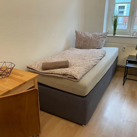 Leipziger Strasse - 3 Schlafzimmer - 4 Betten - Balkon - Gratis Stellplatz - Smarttv דירה *