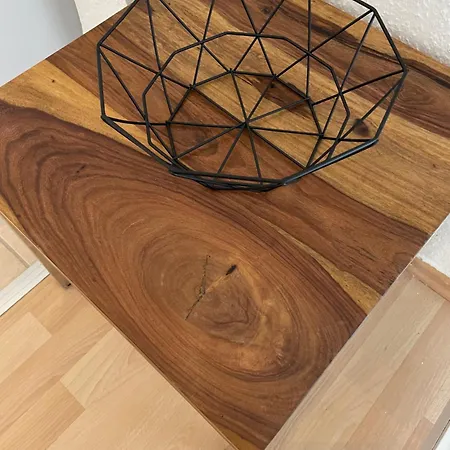 Leipziger Strasse - 3 Schlafzimmer - 4 Betten - Balkon - Gratis Stellplatz - Smarttv ארפורט