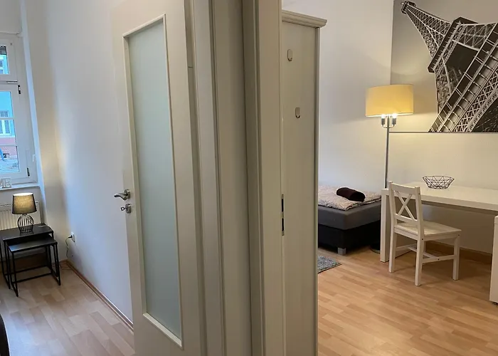 Leipziger Strasse - 3 Schlafzimmer - 4 Betten - Balkon - Gratis Stellplatz - Smarttv Daire *