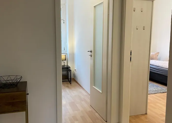Leipziger Strasse - 3 Schlafzimmer - 4 Betten - Balkon - Gratis Stellplatz - Smarttv *