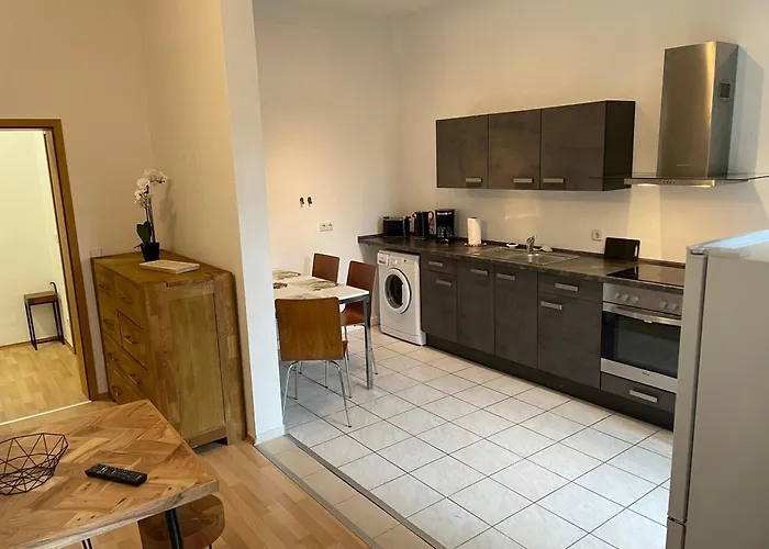 Leipziger Strasse - 3 Schlafzimmer - 4 Betten - Balkon - Gratis Stellplatz - Smarttv 公寓 埃尔福特