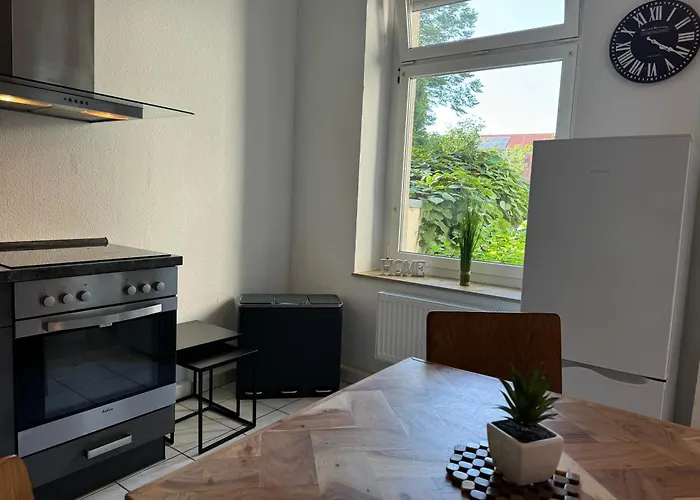 Leipziger Strasse - 3 Schlafzimmer - 4 Betten - Balkon - Gratis Stellplatz - Smarttv * 에르푸르트