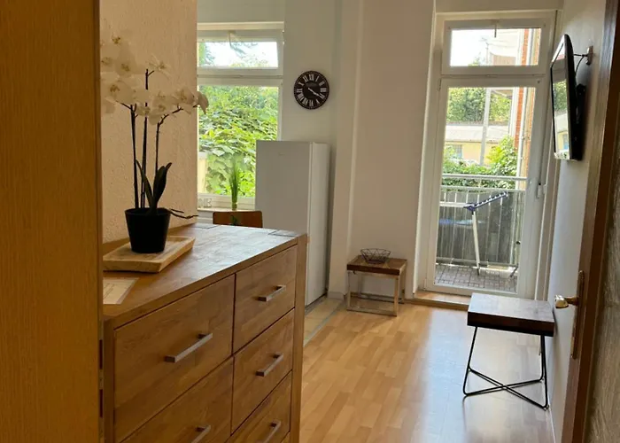 Leipziger Strasse - 3 Schlafzimmer - 4 Betten - Balkon - Gratis Stellplatz - Smarttv 아파트