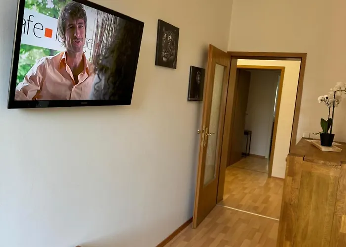 Leipziger Strasse - 3 Schlafzimmer - 4 Betten - Balkon - Gratis Stellplatz - Smarttv Daire *